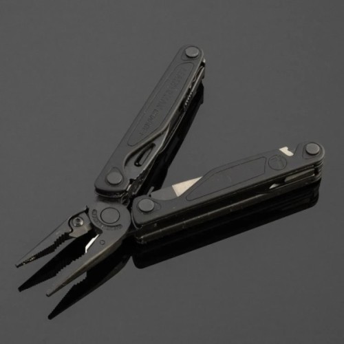 Мультитул Leatherman Charge Plus Black, синтетич. чехол, карт. кор., метрич. биты (832601)