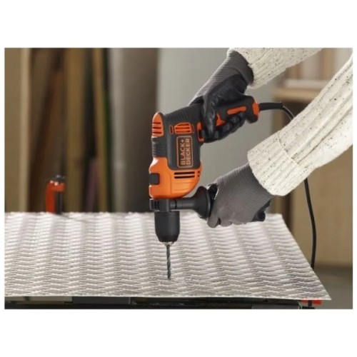 Дриль Black&Decker 550 Вт, кейс (BEH550K)
