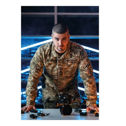 Книга Збройні люди України. Історії, які ми розповімо онукам - Владислав Головін Наш Формат (9786178441128)