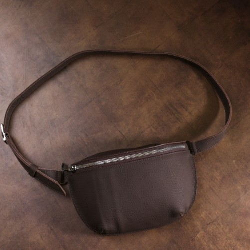 Сумка Shvigel Шкіряна матова бананка Коричнева (16381)