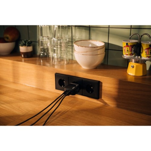 Зарядний пристрій Verbatim MiniGaN 70 W 3 ports (2xUSB-C/1xUSB-A) (32229)