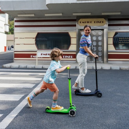 Самокат Micro Maxi Deluxe Neon LED" Зелений папуга" (MMD232)