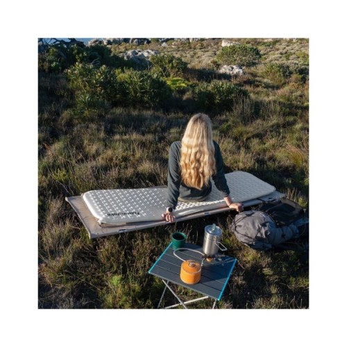 Туристичний килимок Naturehike Самонадувний надлегкий одномісний CNK2300DZ013 35 мм світло-сірий (6976023926976)