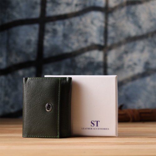 Гаманець ST Leather З натуральної шкіри Зелений (23083)
