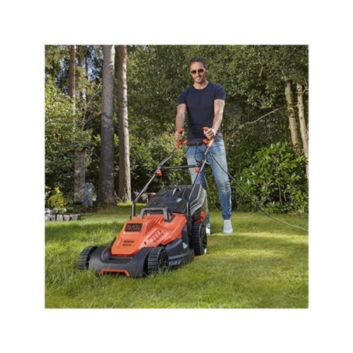 Газонокосарка Black&Decker 1.8 кВт, 42 см (BEMW481BH)