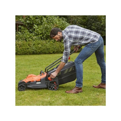 Газонокосарка Black&Decker 1.8 кВт, 42 см (BEMW481BH)