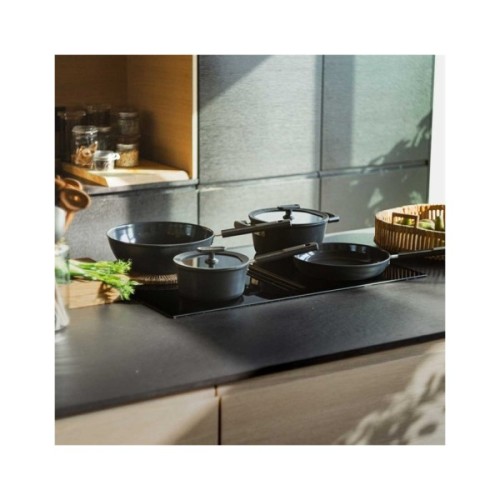 Сотейник Fiskars Hard Face 24 см (1075528)