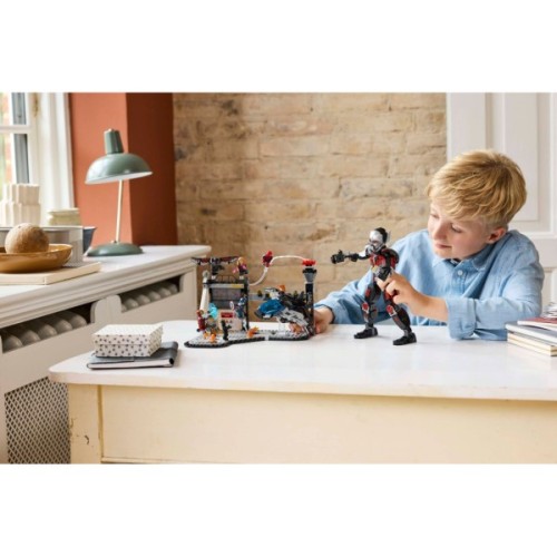 Конструктор LEGO Super Heroes Перший месник: Протистояння Пригодницька битва (76314)