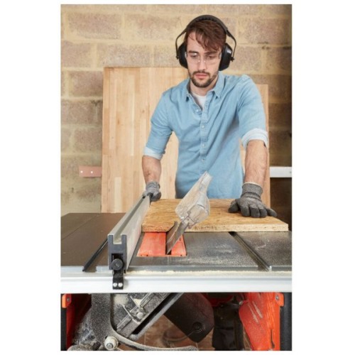 Циркулярна пила Black&Decker пильний, 1800 Вт, диск 254*30 мм, 4.800 об/мин,27,5 кг (BES720)