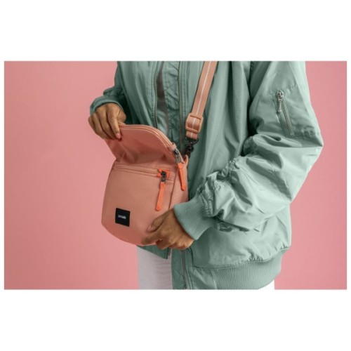 Сумка Pacsafe GO Saddle Crossbody Рожева (35140340)