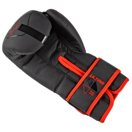 Боксерські рукавички PowerPlay 3024 Ultra Mat Чорно-Червоні 8 унцій (PP_3024_8oz_Bl/Red)
