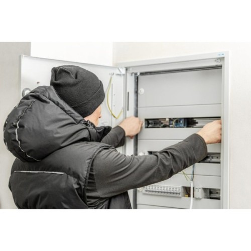 Шапка робоча Hoegert JONAS HT5K487 утеплена 50% поліестер/45% район/5% акрил чорна (HT5K487)