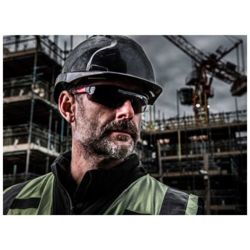 Захисні окуляри Milwaukee поліпшені, затемнені (4932478764)