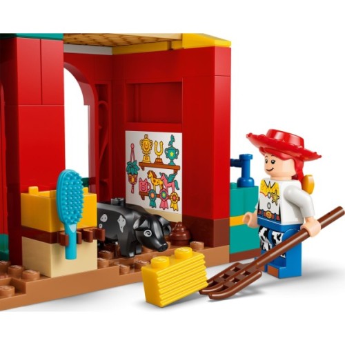 Конструктор LEGO Disney and Pixar Toy Story 5 Кінне ранчо Блейза (43304)