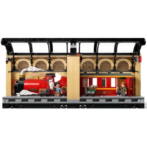 Конструктор LEGO Harry Potter Бук нук: Хогвартський експрес (76450-)