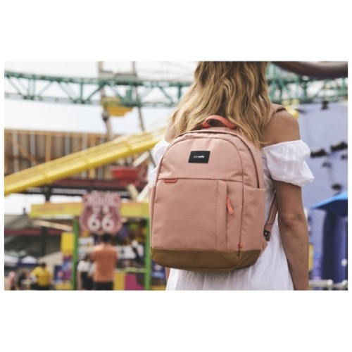 Рюкзак туристичний Pacsafe Go 15L рожевий (35110340)