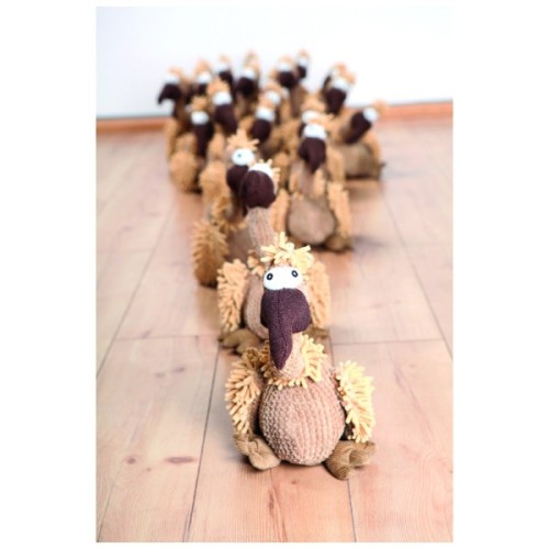 Іграшка для собак Trixie Гриф Густав Тканина і плюш 28 см (4011905359311)