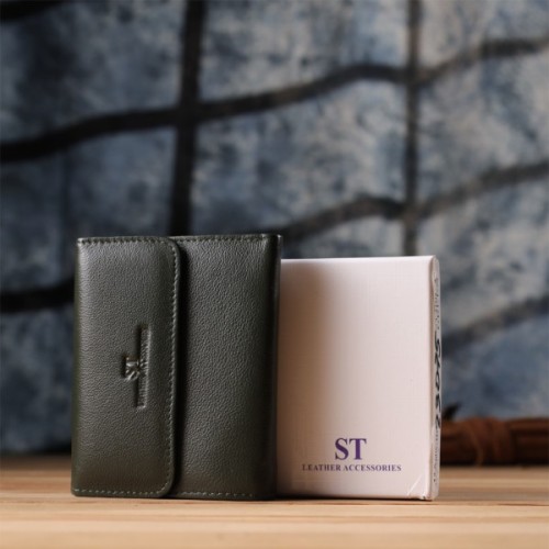 Гаманець ST Leather З натуральної шкіри Зелений (23075)