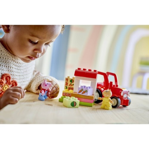 Конструктор LEGO DUPLO Peppa Pig Трактор і ринок (10468)