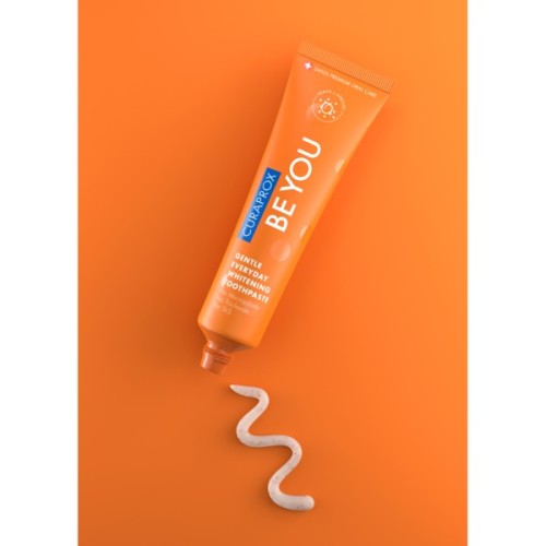 Зубна паста Curaprox Be You Вибілювальна Зі смаком персика й абрикоса з ментоловими кульками 60 мл (7612412429503)