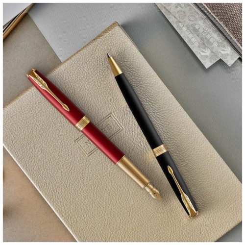 Ручка кулькова Parker SONNET 17 Matte Black Lacquer GT BP + блокнот Parker + подар.упак. GIFT24 (84 832b24)