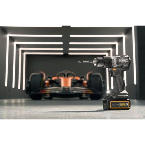 Шуруповерт DeWALT McLaren F1 TEAM LIMITED EDITION, 18V, АКБ 2x5Ah, 90Нм, 0-450·0-1650об/хв, кейс, ЗП, 1.34кг (DCD85MP2T)