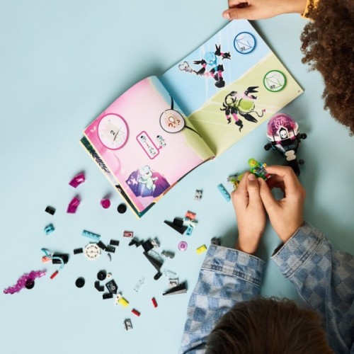 Конструктор LEGO DREAMZzz Матео проти робота Кібермозку (71495)