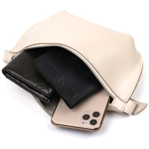 Сумка Shvigel Бананка з натуральної шкіри Бежева (16391)