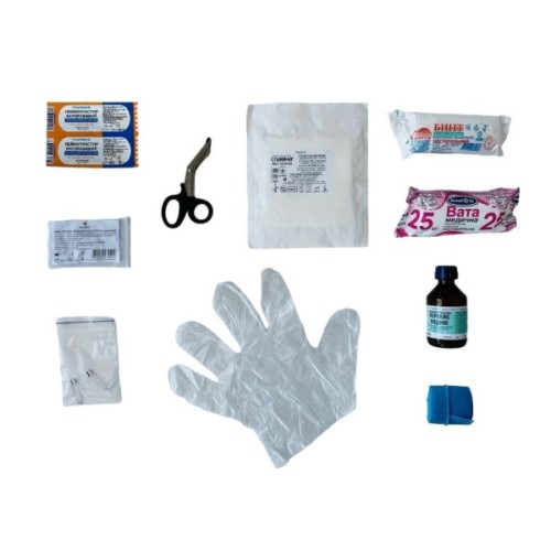 Автомобільна аптечка Poputchik згідно ТУ футляр м'який червоний 19х8х14 (02-002-М)