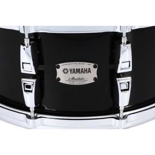 Малий барабан Yamaha Absolute Hybrid Maple Snare 14" (Solid Black) (AMS1460 SOB)