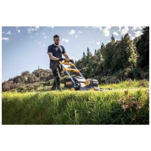 Газонокосарка DeWALT акумуляторна XR FLEXVOLT 54В Li-Ion, 53 см, 29 кг, (без АКБ та ЗУ) (DCMWSP660N)