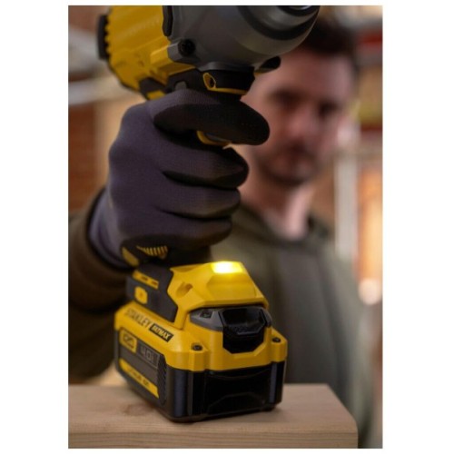 Гайковерт Stanley FatMax, ударний 18V, 4Ah, 950Нм, 2000 об/хв, 2600 уд/хв, 2.66кг (SFMCF940M1)