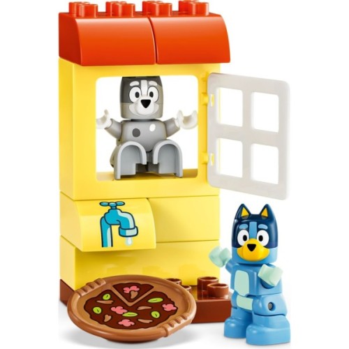 Конструктор LEGO DUPLO «Піцерія» з Мафіном та Блуї (10469)