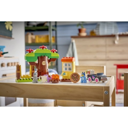 Конструктор LEGO DUPLO «Піцерія» з Мафіном та Блуї (10469)