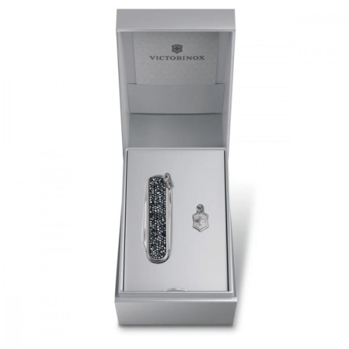 Ніж Victorinox Classic SD Brilliant Crystal + брелок-лого (0.6221.35)