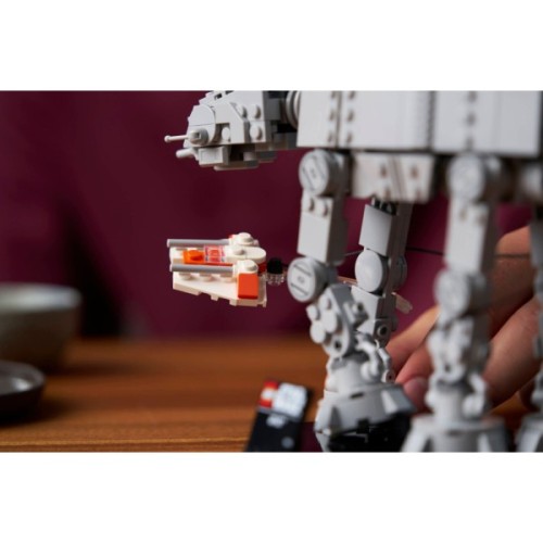 Конструктор LEGO Star Wars AT-AT (75440-)