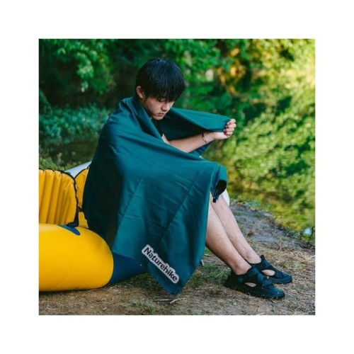 Туристичний рушник Naturehike CNK2300SS010 швидковисихаючий 156 х 80 темно-зелений (6976023925467)
