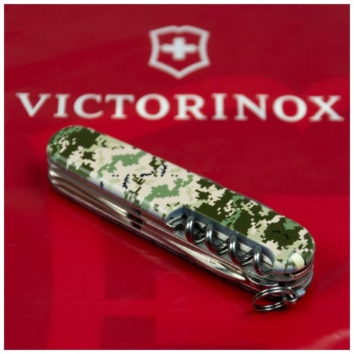 Ніж Victorinox Climber Army Піксель (1.3703.3_W3940p)
