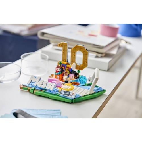 Конструктор LEGO Editions Football Ліонель Мессі — найкращі моменти футбольних матчів (43011)