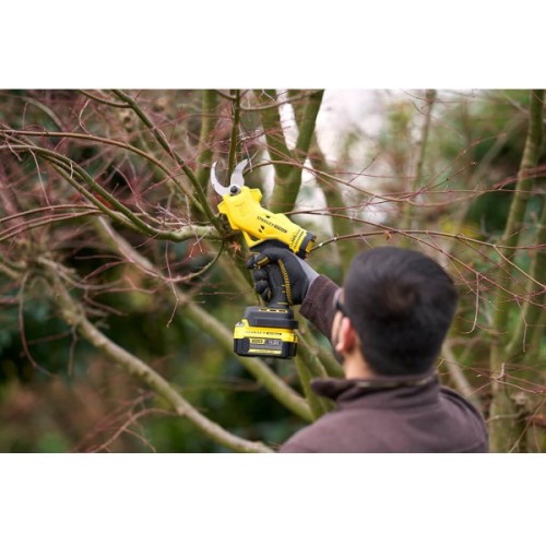 Секатор Stanley FATMAX акумуляторний, 18 В, Li-Ion 4Ah, до 32 мм, 4 кг (SFMCPP32M1)