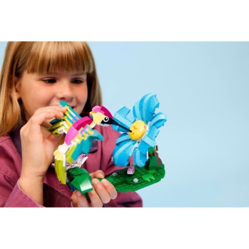 Конструктор LEGO Creator Дикі тварини: барвистий колібрі (31384)