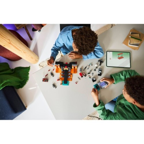 Конструктор LEGO Minecraft Битва за Візер (21590-)