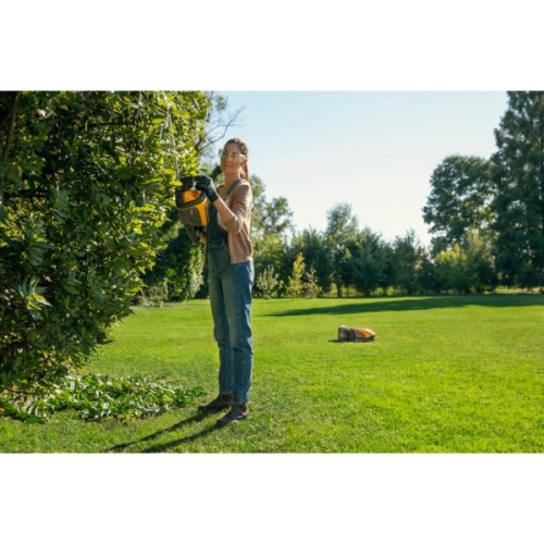 Кущоріз Stiga 48V, 58 см, діам гілок 18 мм (без АКБ та ЗП)¶0.5 кВт, 50 см, діаметр гілок 16 мм, вага 3.1 кг¶0. (HT500e)