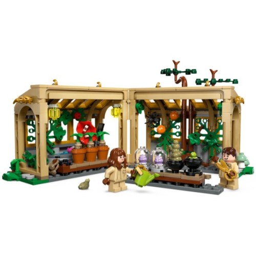 Конструктор LEGO Harry Potter Замок Хогвартс: урок гербології (76445)