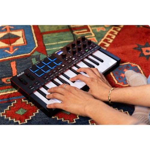 MIDI-клавіатура Akai MPK mini 4 Black (302370)
