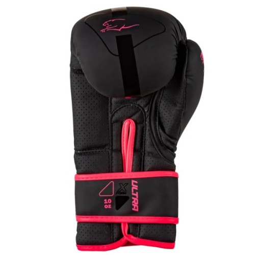 Боксерські рукавички PowerPlay 3024 Ultra Mat Чорно-Рожеві 8 унцій (PP_3024_8oz_Bl/Pink)