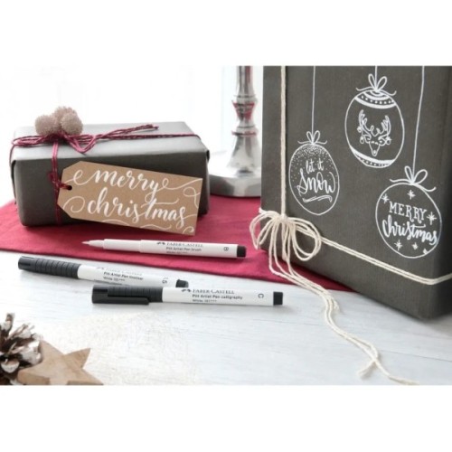 Лайнер Faber-Castell набір капілярних ручок PITT Artist Pen black & white чорний/білий 4 шт різних діаметрів (28939)