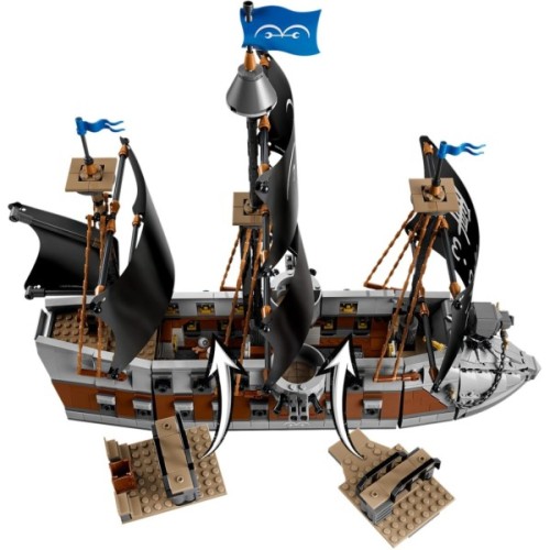 Конструктор LEGO One Piece Морський бойовий корабель Ґарпа (75646-)