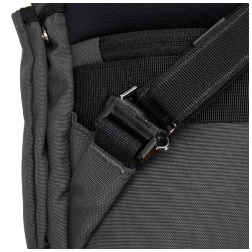 Рюкзак туристичний Pacsafe Metrosafe X 20L графітовий (30640144)