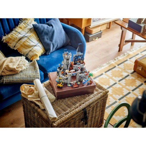 Конструктор LEGO Creator Середньовічний замок із лицарем на коні (31168)